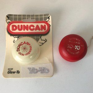 DUNCAN Glow Imperial Glow-Yo Red Slick Wood Yo-Yo